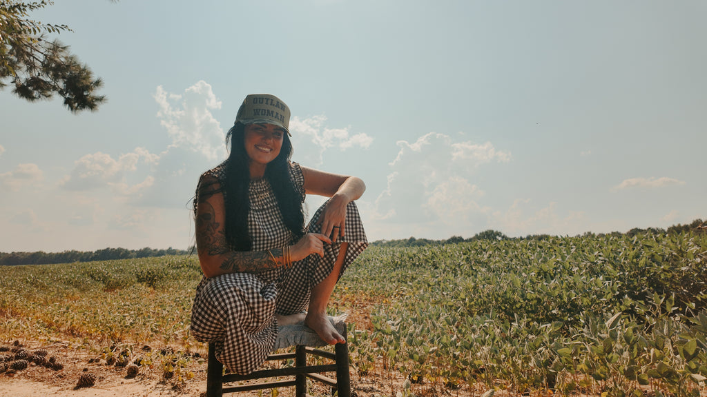 OUTLAW WOMAN